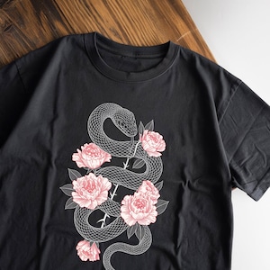 Vintage Snake Linoprint Tshirt: unique hand printed pattern python short sleeve shirt unisex Graphic Crewneck Sweatshirt