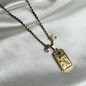 Gold gefüllter Tarot Anhänger-Tarot Charme, Sonne Anhänger, spiritueller Schmuck, mystischer Schmuck, Tarot Karte Charm Geschenk für sie, Weihnachtsgeschenk