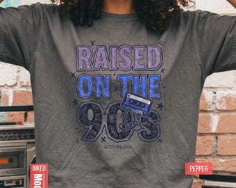 Camiseta retro "Criado con las mixtapes de los 90" / Camiseta retro de casete Y2K / Regalo nostálgico de soft grunge