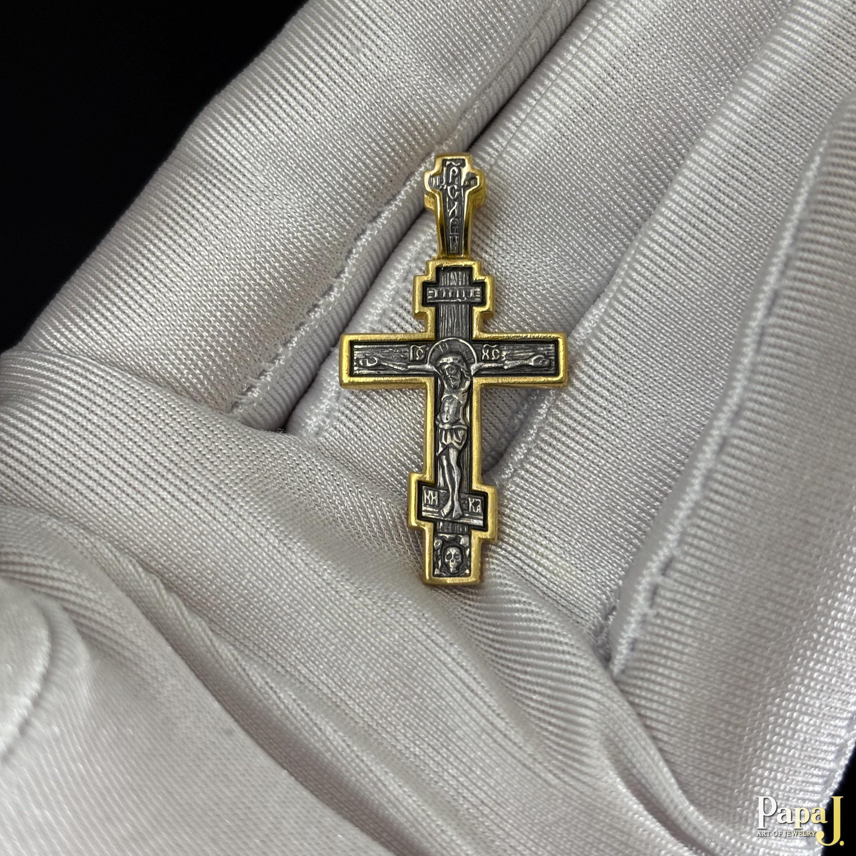 Ciondolo con croce di Gesù ancora religiosa in oro giallo e bianco 14k, 5,1 grammi - Italia