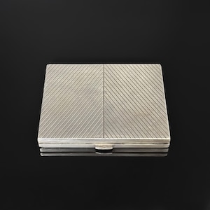 Portasigarette Art Déco in argento sterling - 925 marchiato, 167,8 g, inizio XX secolo