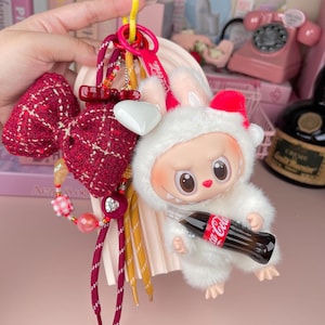 Popmart Blind Box DIY Perlen Schlüsselanhänger mit Labubu Plüsch Vinyl Anhänger Macaron haben eine Sitz Cola für Taschen und Handys