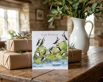 Tarjeta de cumpleaños de frailecillo con acuarela de vida silvestre, ilustración de ave costera, linda tarjeta de felicitación para amantes de las aves, arte inspirado en la naturaleza.