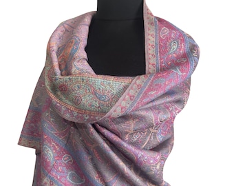 Lila-brauner Schal mit lebhaften Paisley in Fuchsie, Lila, Türkis und Gold