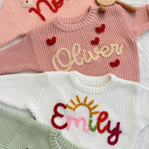Maglione personalizzato con nome ricamato a mano per neonato: regalo per neonato