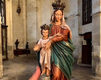 Estatua de Nuestra Señora de la Victoria pintada a mano: decoración católica para el hogar (25 cm)