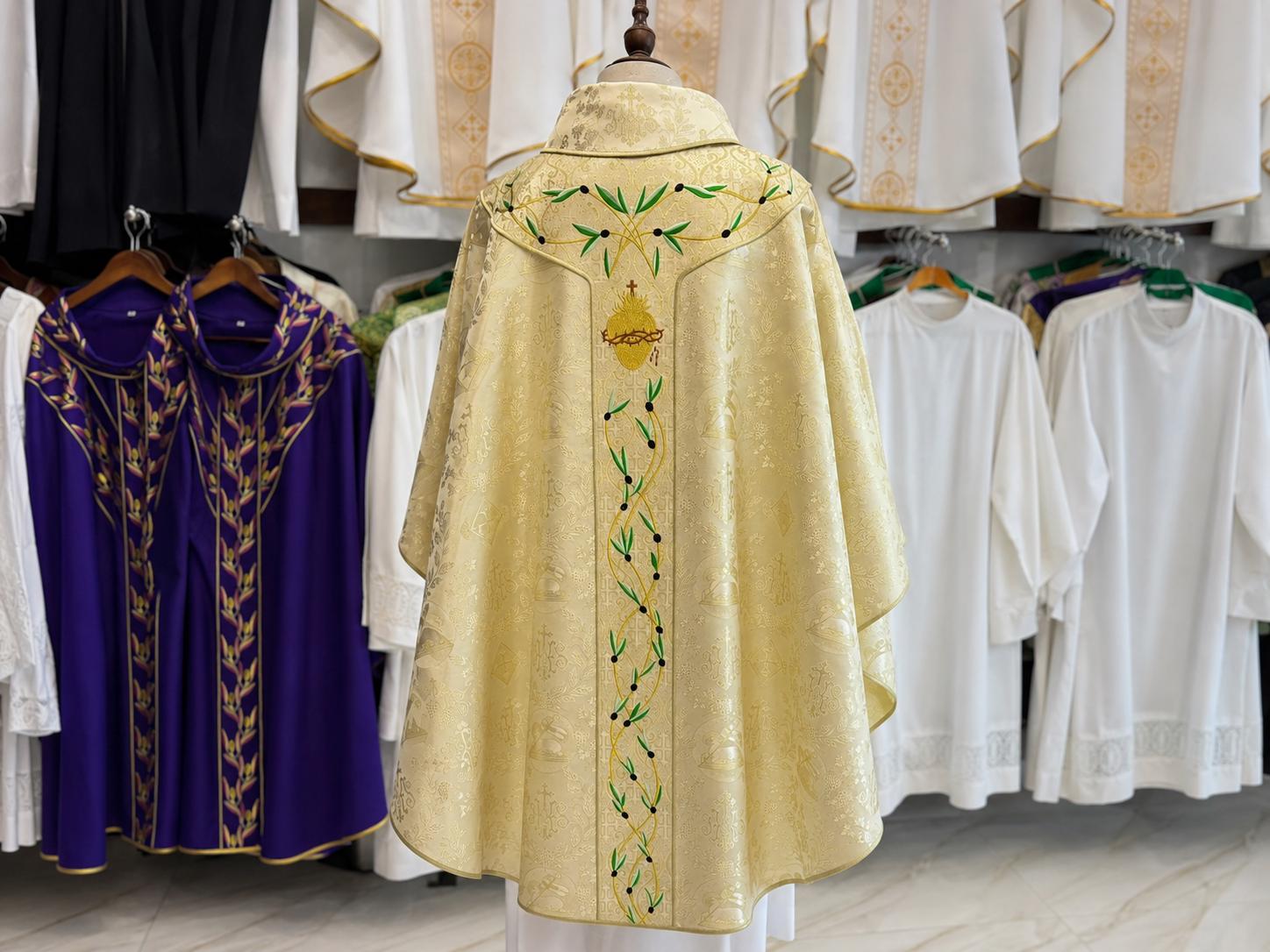 Custom Embroidered Gold White Catholic Chasuble Vestment – Liturgical ...