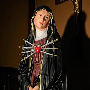 Our Lady of Sorrows Statue – Handmade Brown Black Virgin Mary Figurine with Two Heart  Sword Sets, Catholic Gift  Prayer Corner Decor