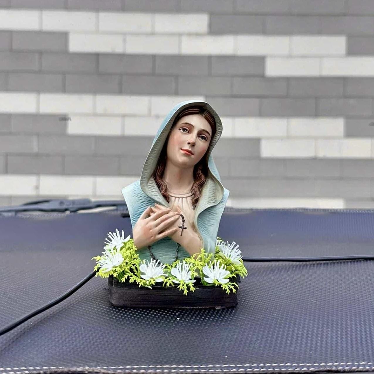 Half-body statue of the Virgin Mary, suitable for cars, Catholic gifts, home decoration, living room, religious spirituality