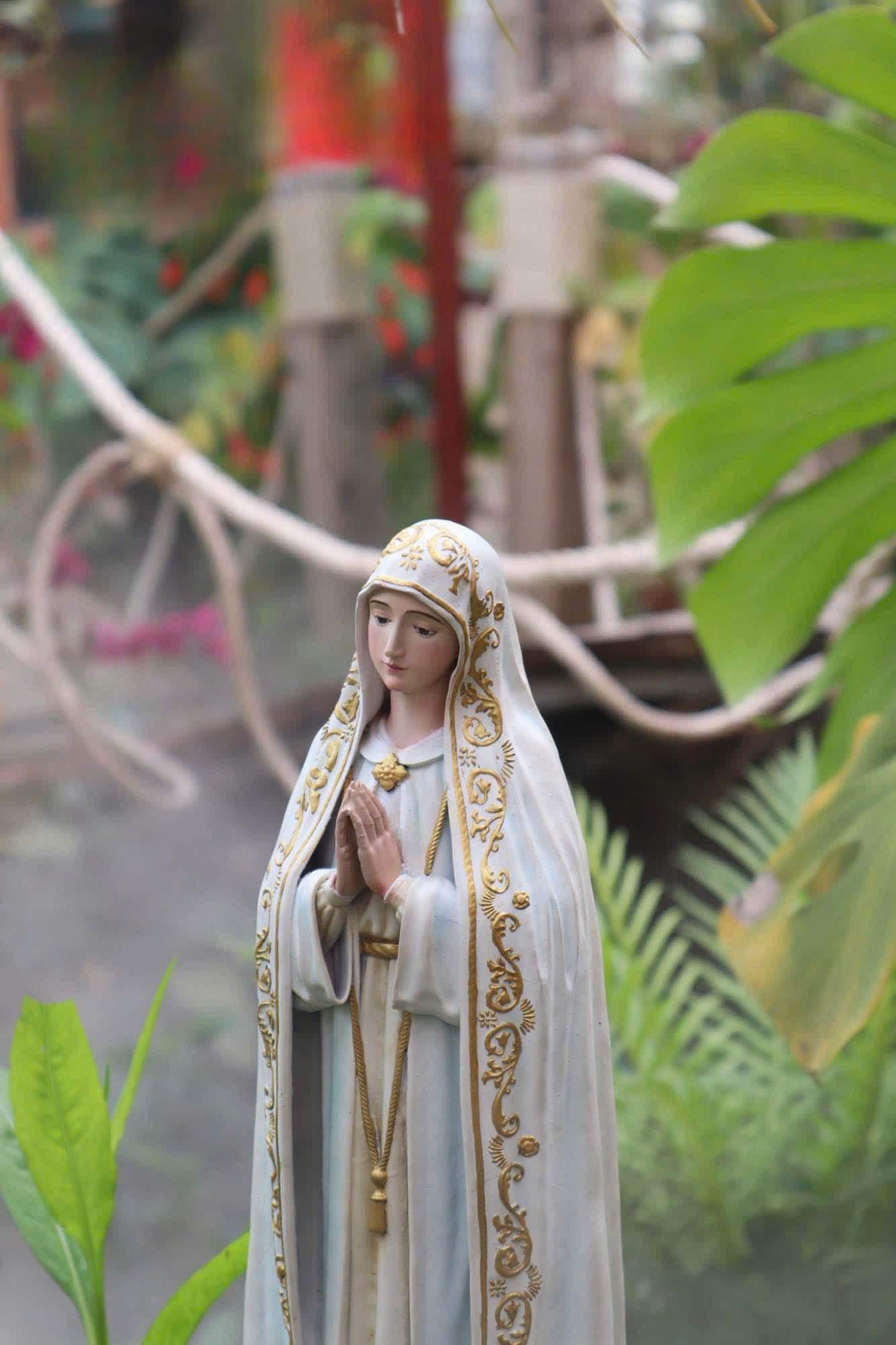 Our Lady of Fatima Handcrafted Statue, Catholic Gifts, Church Supplies, Premium Edition Prayer Corner Decoration Statue, Special