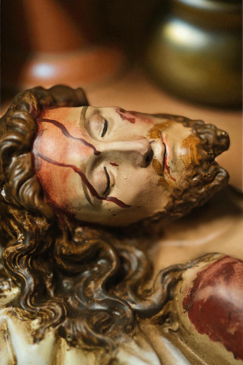 Statue de la mise au tombeau de Jésus fabriquée à la main : figurine catholique de style antique image 16