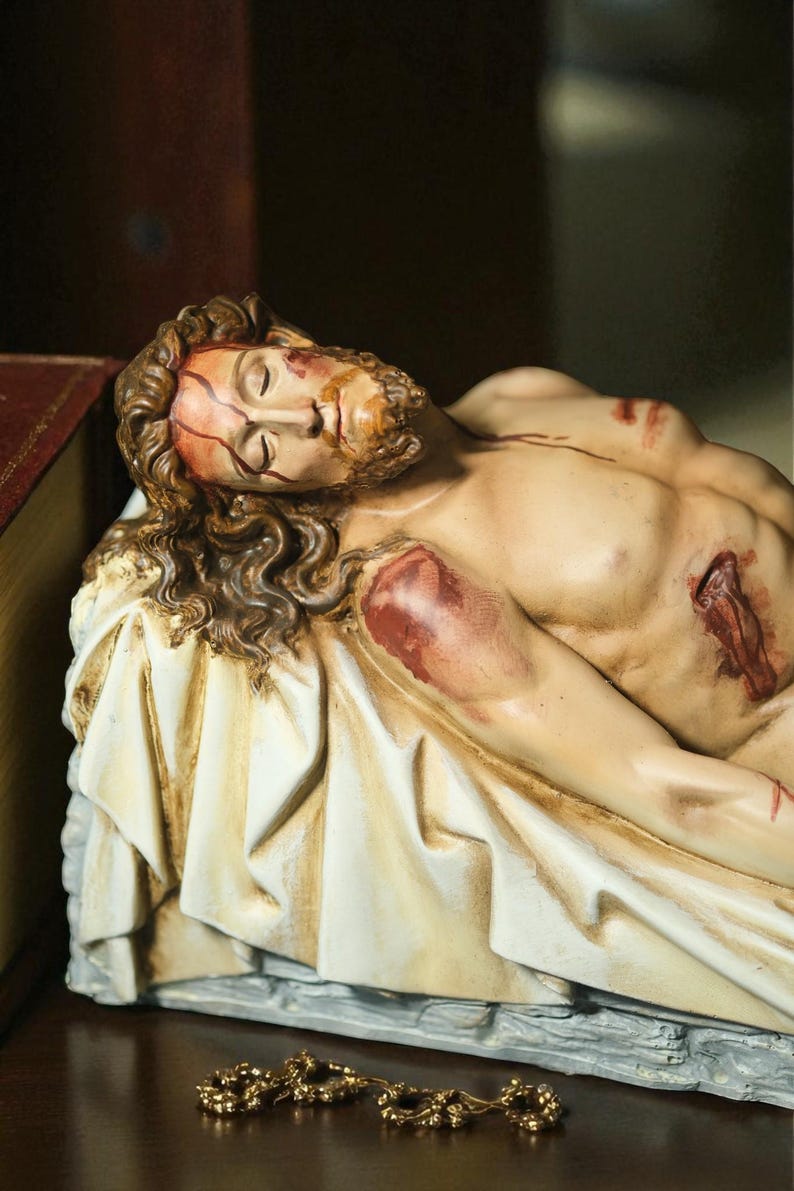 Statue de la mise au tombeau de Jésus fabriquée à la main : figurine catholique de style antique image 4