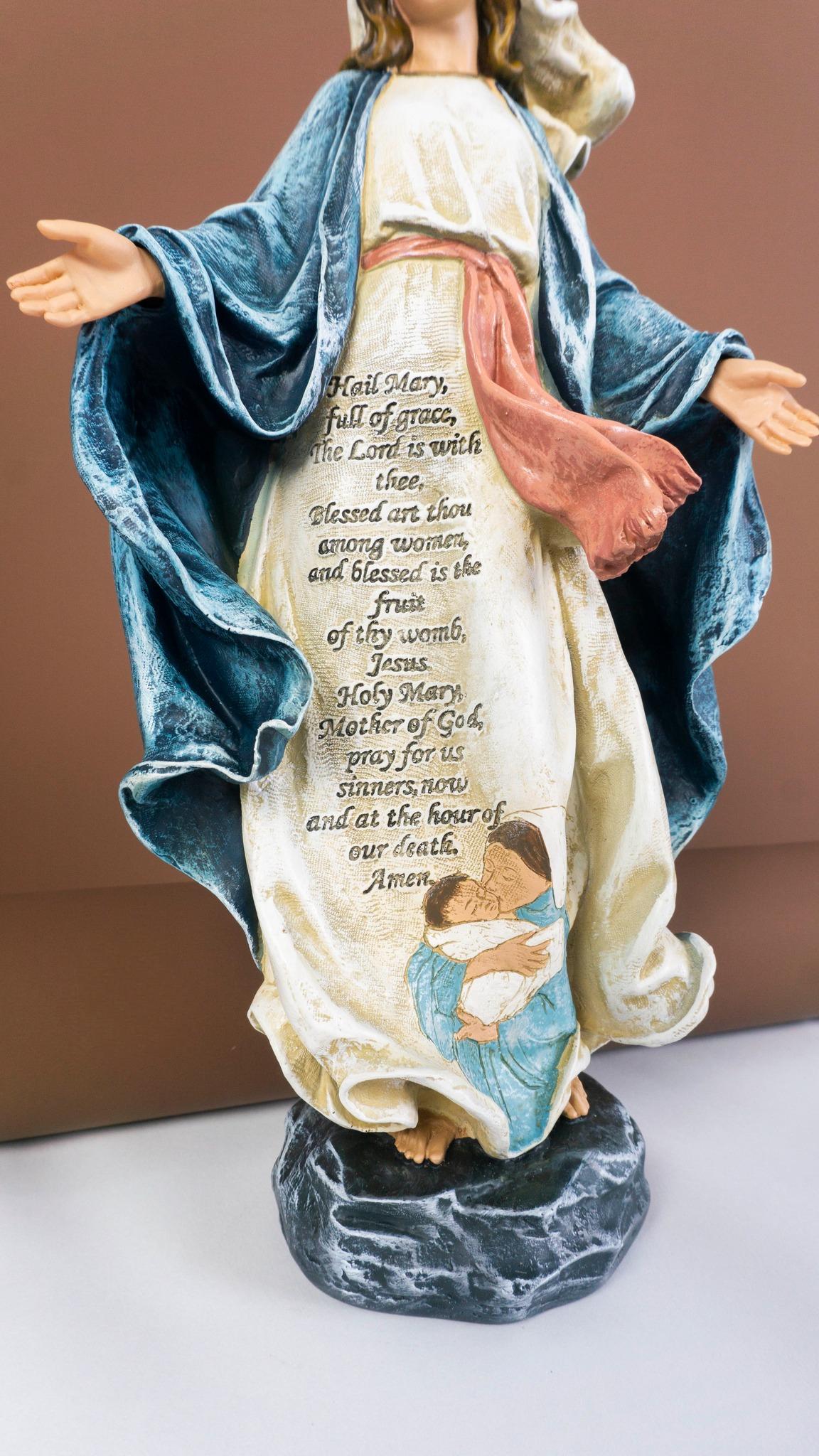Our Lady of Grace statue is handmade, suitable for desk, car, home decoration, catholic gift, christian