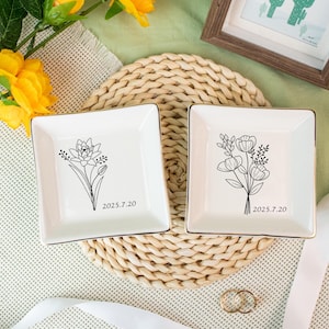 Personalized Birth Month Flower Ring Dish – Custom Ceramic Jewelry Tray for Wedding, Birthday & Special Gifts