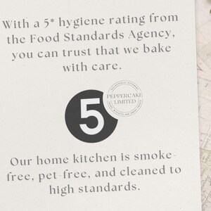 Peut inclure: Une carte blanche avec du texte et un grand chiffre noir 5. Le texte indique une note d'hygi&egrave;ne de 5 &eacute;toiles de la Food Standards Agency, assurant le soin dans la p&acirc;tisserie. La cuisine est sans fum&eacute;e, sans animaux et nettoy&eacute;e.