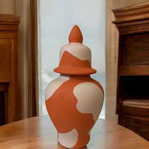 Handmade Ceramic Vase – 20 cm Tall – Decorative Modern Pottery – Minimalist Home Decor – Tabletop Flower Vase