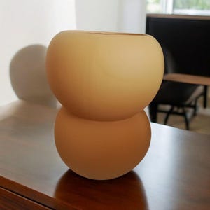 Modern Ceramic Vase – Handmade Minimalist Pottery, Tall Decorative Vase for Contemporary Home Decor, Neutral Table Accent