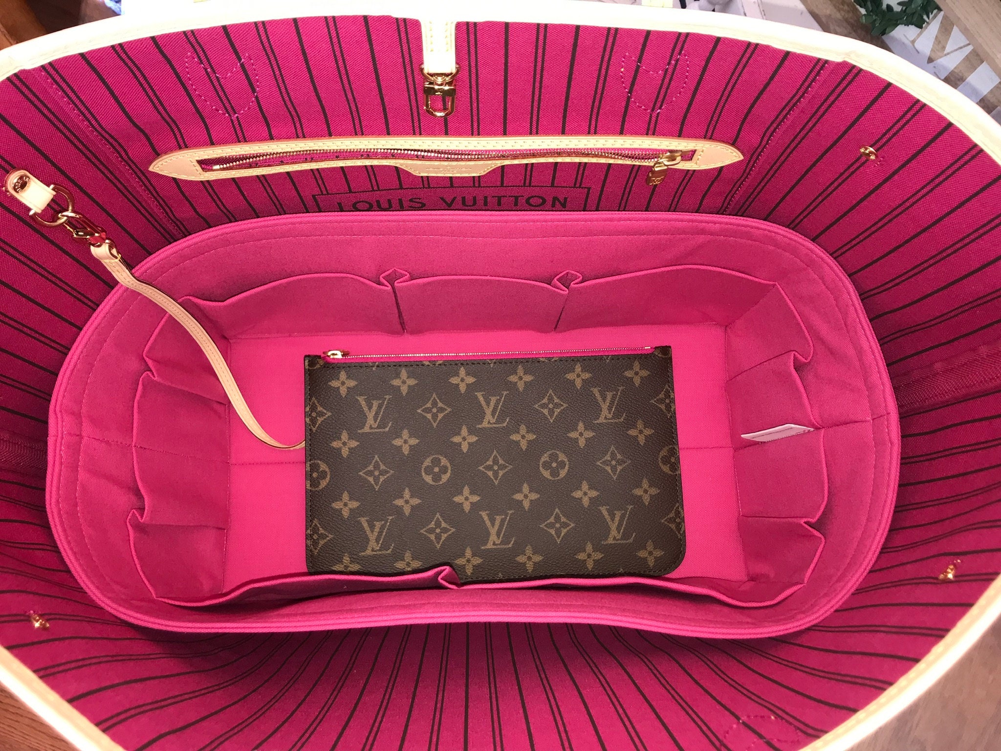 Bag and Purse Organizer with Chamber Style for Louis Vuitton Neverfull PM,  Neverfull MM and Neverfull GM
