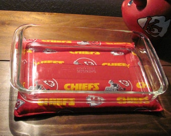 Chiefs Large HOT PAD for Oblong Casserole,  Kansas City Chiefs fabric,  Large Trivet, Heavy Duty, 10 x 14, Reversible, Quilted, Insulated