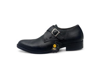 Handgemaakte zwart leren herenschoenen met enkele gesp: formele schoenen