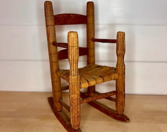 Mini Rocking-chair Vintage En Bois Pour Poupée - Décoration Maison