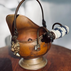 Small Vintage Copper And Brass Coal Scuttle With Delft Porcelain Handle Dutch