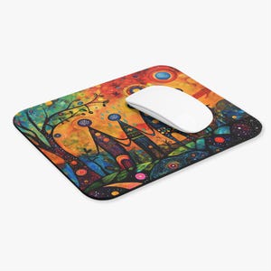 Colorful Artistic Mouse Pad: Vibrant Workspace Decor immagine 2