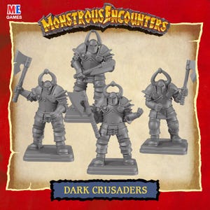 Può includere: Un set di figurine grigie di Dark Crusader dal gioco "Monstrous Encounters". Le figurine sono in varie pose, con asce e scudi. Le figure sono su basi individuali, con il testo "DARK CRUSADERS" in basso.