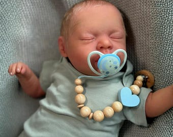 リアルなリボーンベビードール（男の子、20インチ）、証明書付き、ブロンドヘアの眠っている新生児ドール、重みのあるリアルな赤ちゃん人形、手作りのビニール製リボーンドール