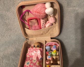 Mini travel toy with case