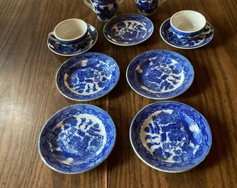 Vtg 40s blue willow ceramic 12 piece tea set cups plates saucers creamer sugar bowl with lid