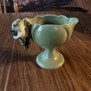 Hill pottery green pedestal vase, compote, candy dish #F33 with frog early  MCM