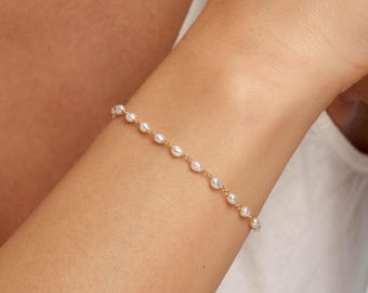 Bracelet en plaqué or et perles baroques, perles d'eau douce minuscules, bijou de mariée