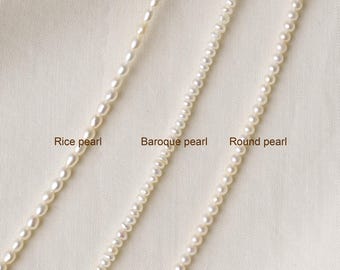 Collana con minuscole perle d'acqua dolce, chiusura placcata oro, girocollo minimalista da sposa