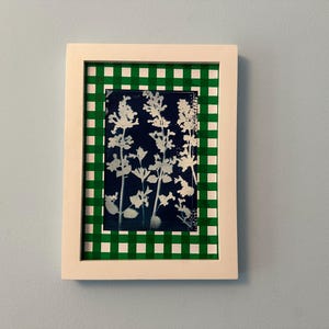 Support A6 à A5 sérigraphié à la main | Vichy et rayures verts | Papier Héritage | Ateliers « Quelque chose de bien »