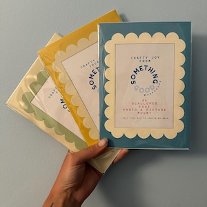 passe-photos festonné A6 Park Life – tons bleu, vert et jaune | Insert de cadre A5 fait main par Something Good Workshops