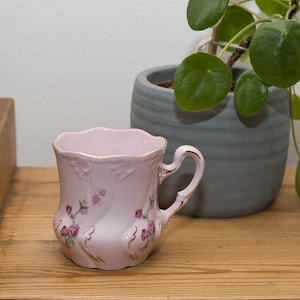 Vintage Pink Porcelain Mug with Flower Pattern, H&C Czechoslovak China, Collectible Tea Cup, Rosa Porzellan, Czechoslovakia, Vintage Tea Cup