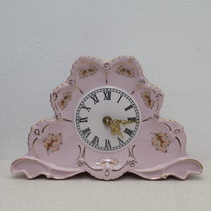 Pink porcelain clock, H&C Czech pink china, Rose porcelain mantel clock, Rosa Porzellan, Vintage clock, Collectible pink porcelain clock