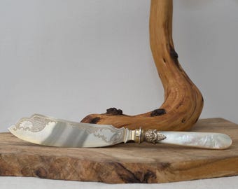 couteau à poisson vintage avec manche en nacre, couverts décoratifs, couteau à poisson à lame gravée, couteau de service à poisson, couteau en nacre