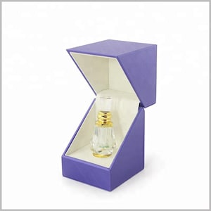 Selling high-quality empty perfume boxes—perfect for collectors, gift packaging, display, or storage. Includes luxury, designer,