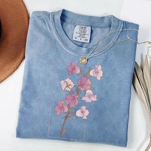Pink Flower Shirt, Botanical Floral Tee, Cottagecore Garden Top, Delicate Wildflower T-Shirt, Nature Lover Gift, Soft Feminine Plant Tee