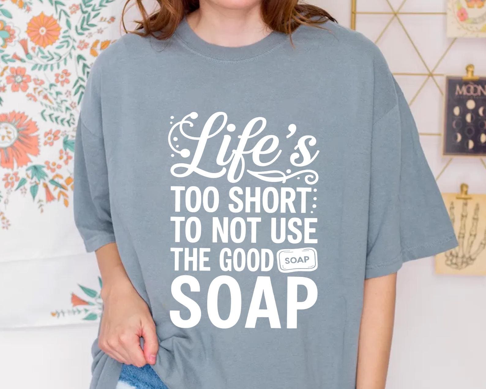 Is dit een vlooien? Een bedwants? Ik heb onlangs een vlooienbehandeling op  mijn kat toegepast en dit op mijn bed gevonden. Het was misschien halfdood,  ik kon het een beetje heen en, image size:1588x1270