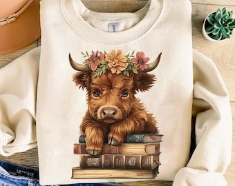 Floral Highland Cow Book Lover Shirt - Animal Tee