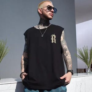 Camiseta sin mangas con estampado de letras Y2K para hombre: estilo hip hop negro sin mangas, estilo vintage de verano.