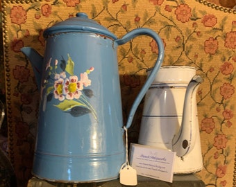 Large French Country Graniteware Enamelware Coffee Pot Pretty Blue with Bouquet of Flowers