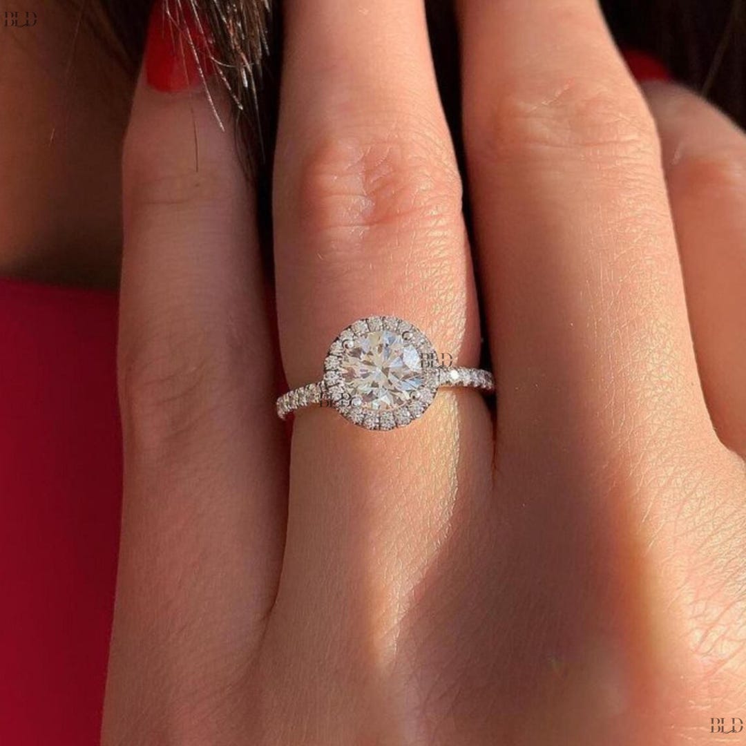 1CT Round Brilliant Cut Engagement Ring Colorless Moissanite Propose ...