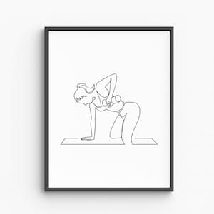 Minimalist Woman with Dumbbell Line Art, Strong Female Workout Drawing, Fitness Girl Illustration, Black and White Gym Wall Art