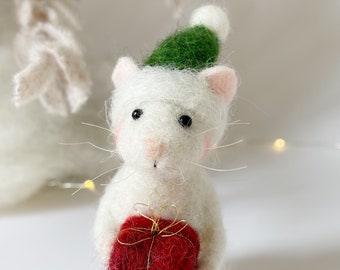 Needle Felted Christmas Mouse with Gift, Holiday Decor, Wool Felted Miniature, Holiday Tier Tray Decor