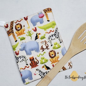MEDIUM in the hoop RECTANGLE  Potholder - ITH machine embroidery grid quilting potholder-hot pad with no sewing! 6X10 Hoop or bigger