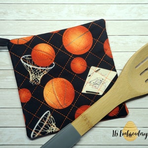 MEDIUM in the hoop Square Potholder - ITH machine embroidery Crosshatch quilting hot pad with no sewing! 6 x6/6X10 Hoop or bigger
